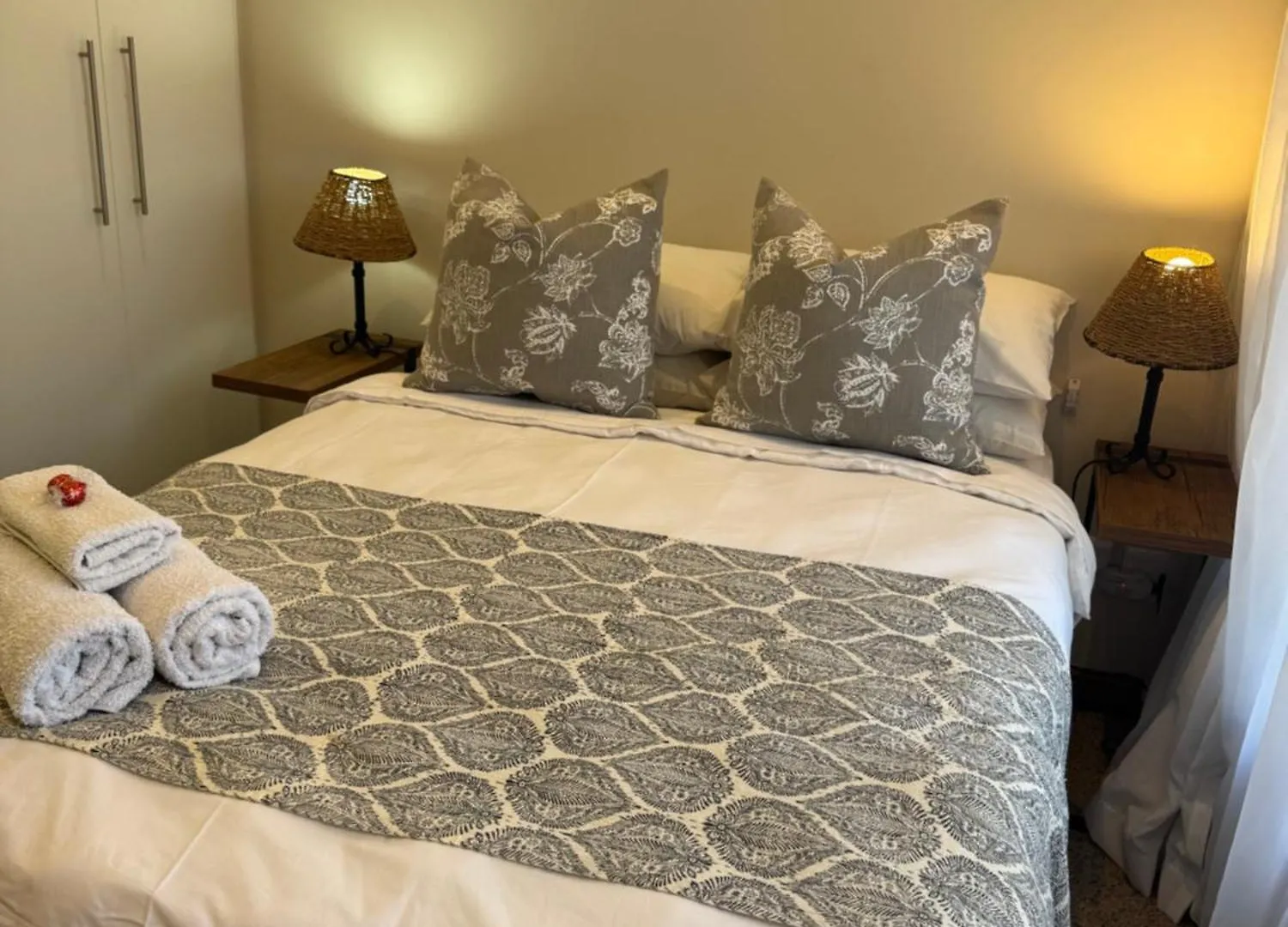 Grace Cottage Charming 2 Bed En-Suite Cottage With Solar Le Cap 0*,