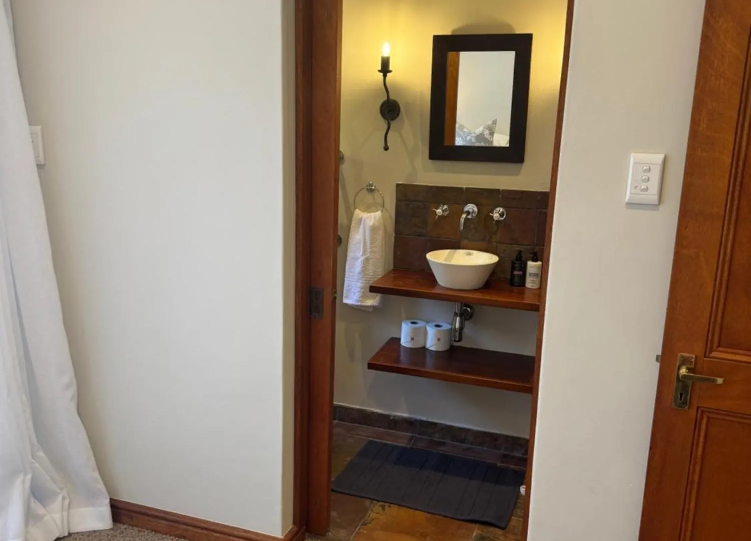 Grace Cottage Charming 2 Bed En-Suite Cottage With Solar Le Cap 0*,  Afrique du Sud